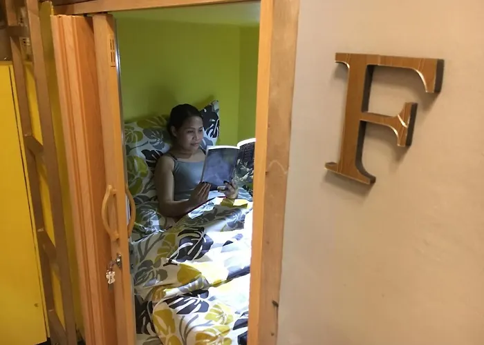 Aurora's Private Cabin-capsule *